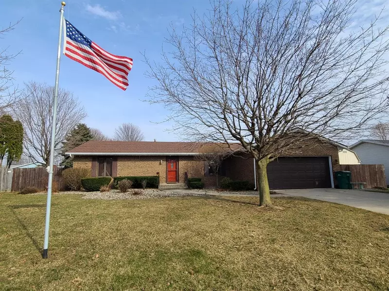 410 Filbert ST, New Carlisle, IN 46552