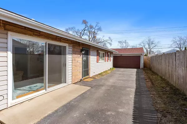 Hammond, IN 46323,6527 Rhode Island AVE