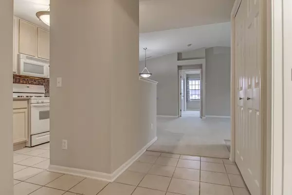 Highland, IN 46322,9814 Wildwood CT #2D