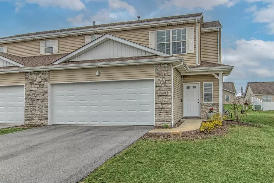 2769 W 83rd LN, Merrillville, IN 46410