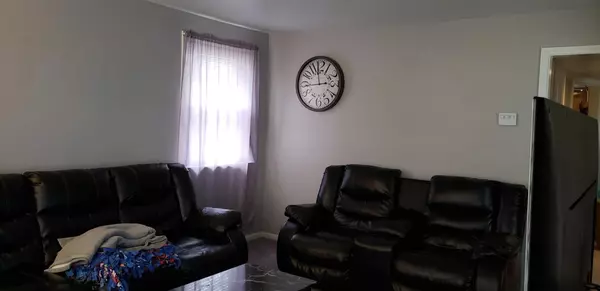 Hammond, IN 46327,3824 Towle