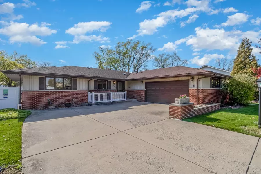 7942 Northcote AVE, Hammond, IN 46324