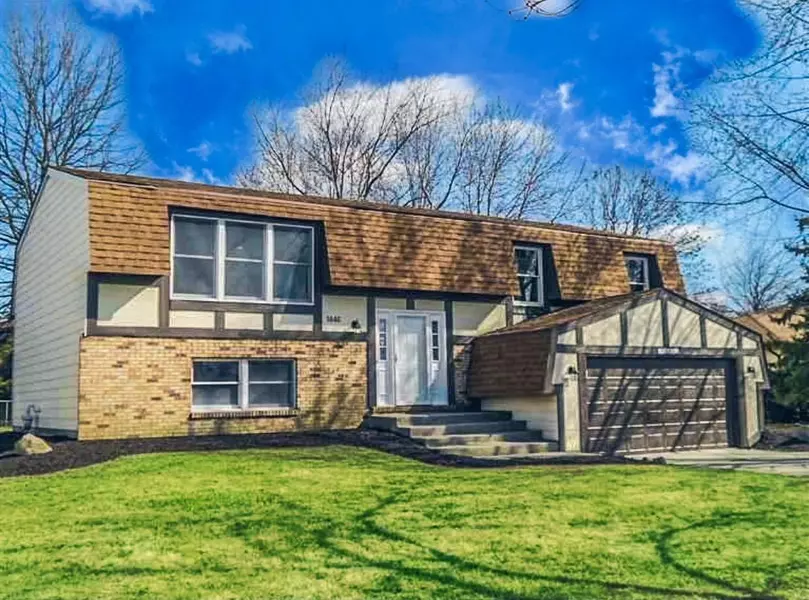 1446 W 94th PL, Crown Point, IN 46307