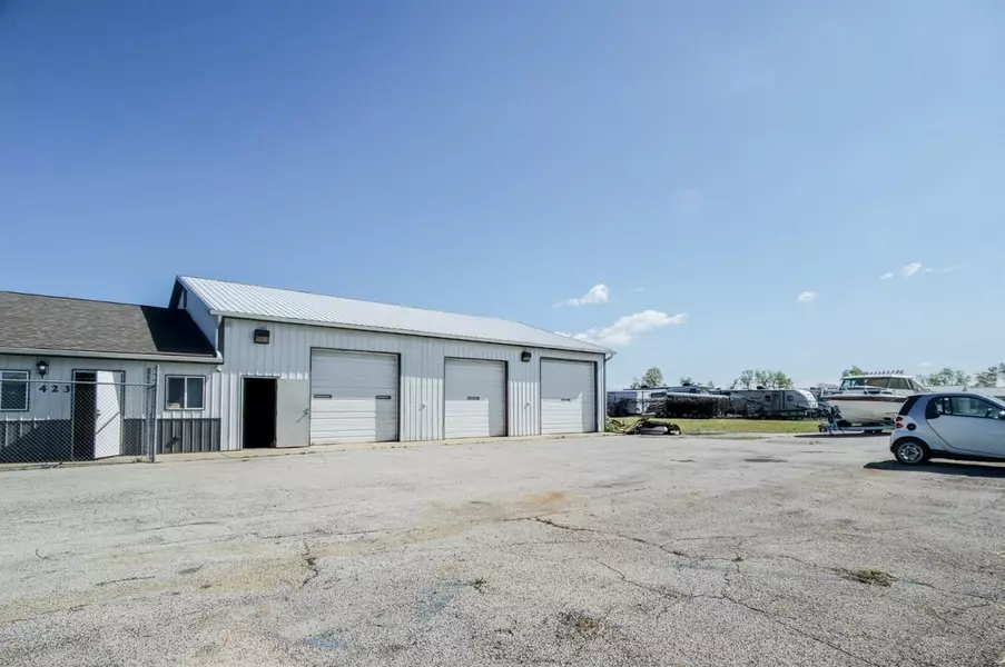 423 Sullivan ST, Hobart, IN 46342