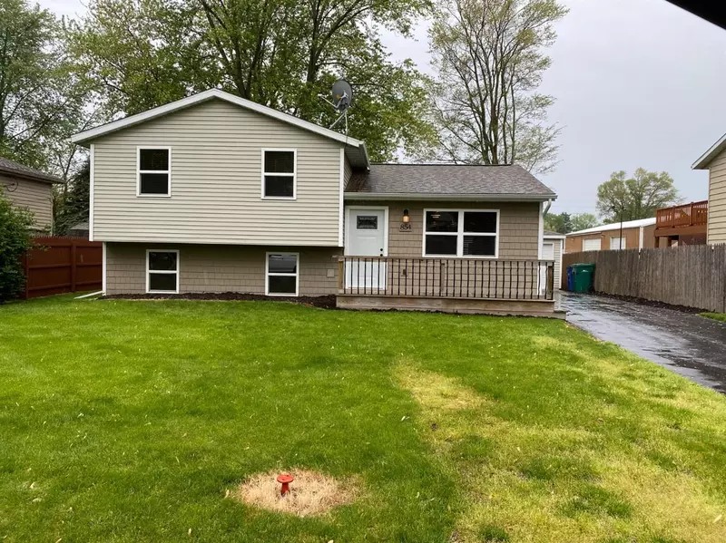 854 Fairview ST, Westville, IN 46391