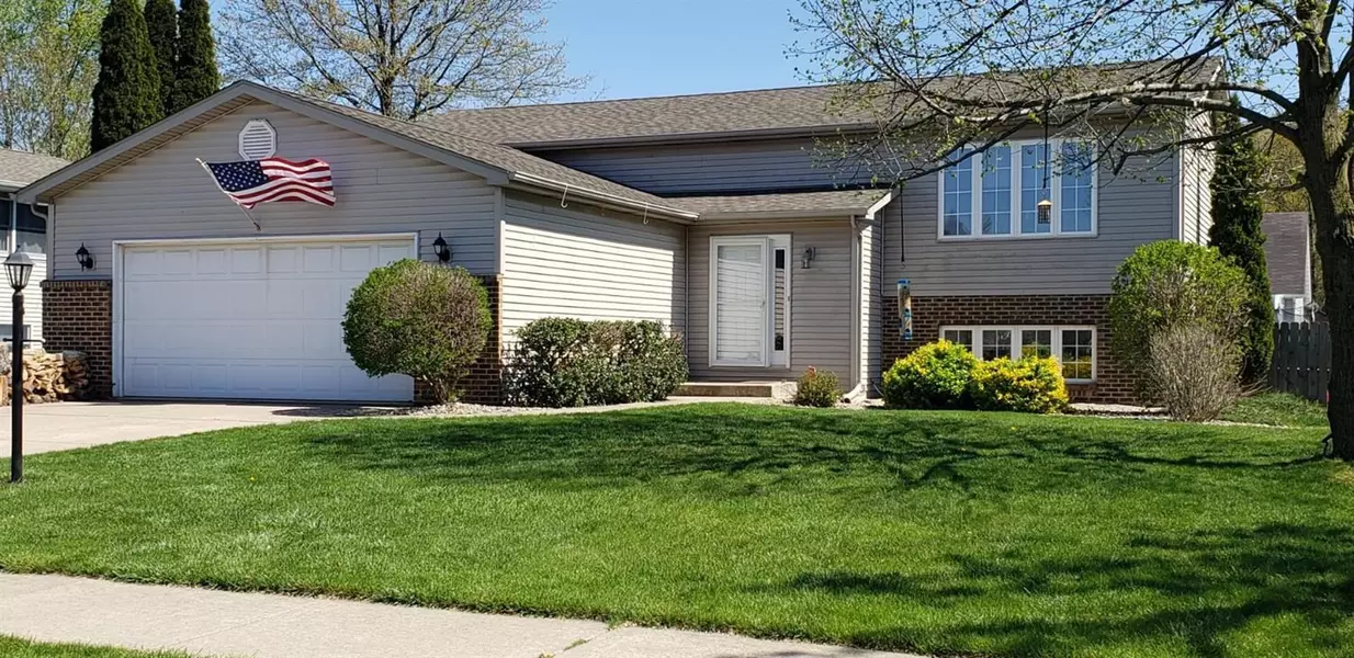 1413 Admiral DR, Chesterton, IN 46304