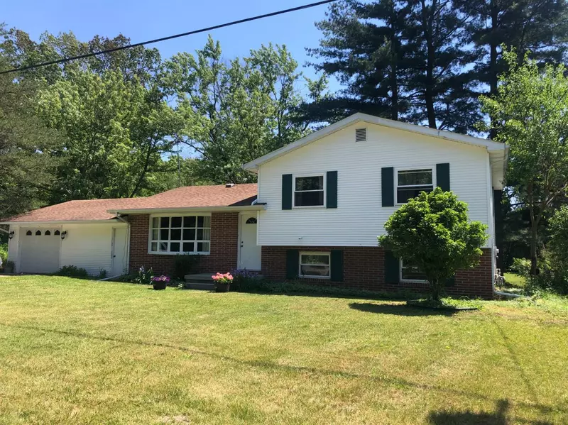5695 E 450, Knox, IN 46534