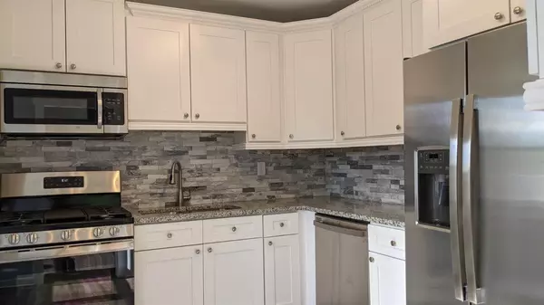 Hammond, IN 46320,1323 Field ST