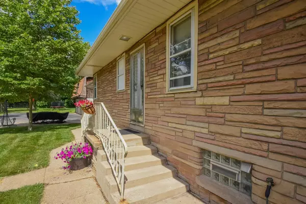 Hammond, IN 46324,6948 Harrison AVE