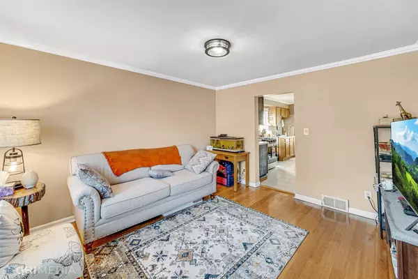 Whiting, IN 46394,933 Reese AVE