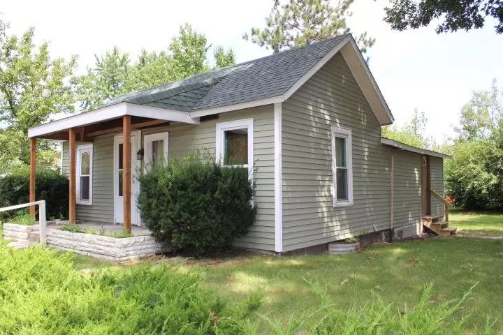 804 S Bower ST, Knox, IN 46534