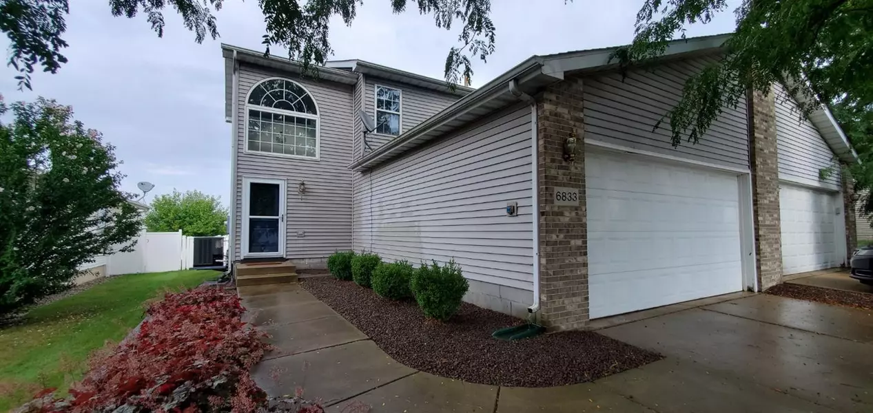 6833 Swan LN, Schererville, IN 46375