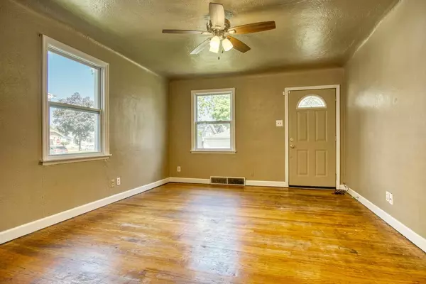 Hammond, IN 46324,614 Locust ST