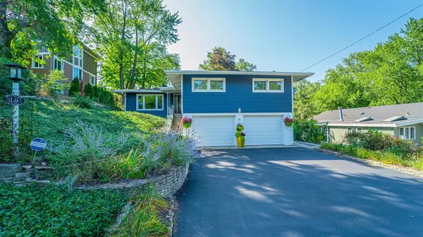 15 Shore DR, Ogden Dunes, IN 46368