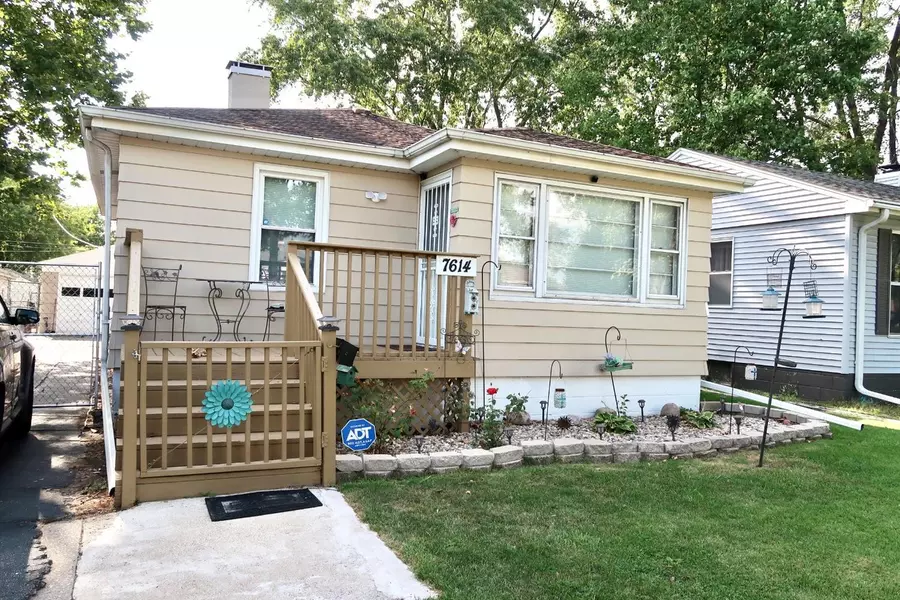 7614 Oakdale AVE, Hammond, IN 46324