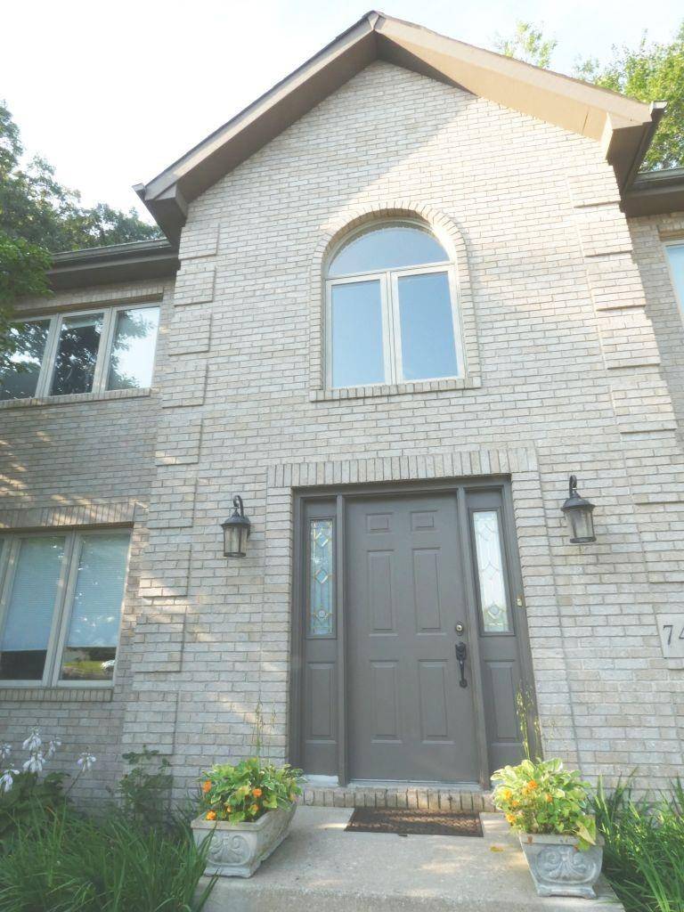 Schererville, IN 46375,7400 Forest Ridge DR