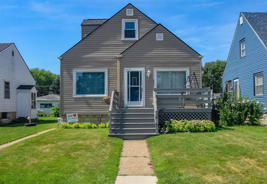 7338 Van Buren AVE, Hammond, IN 46324