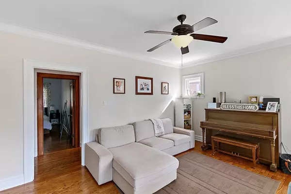 Hammond, IN 46324,249 Oakwood AVE