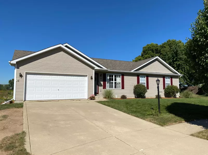 809 Mary DR, Westville, IN 46391