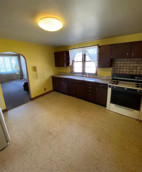 Hammond, IN 46324,1420 173rd ST