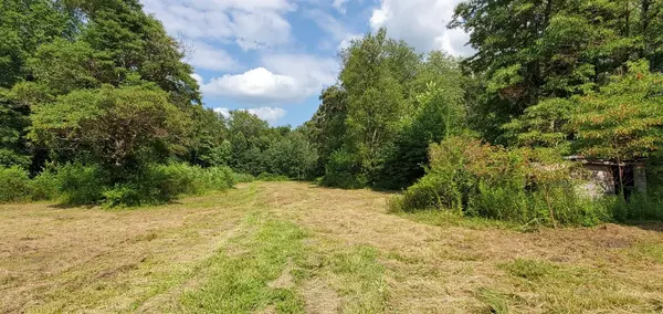 Medaryville, IN 47957,6286 N US Highway 421