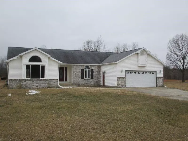 3175 S Rosewood BLVD, Knox, IN 46534