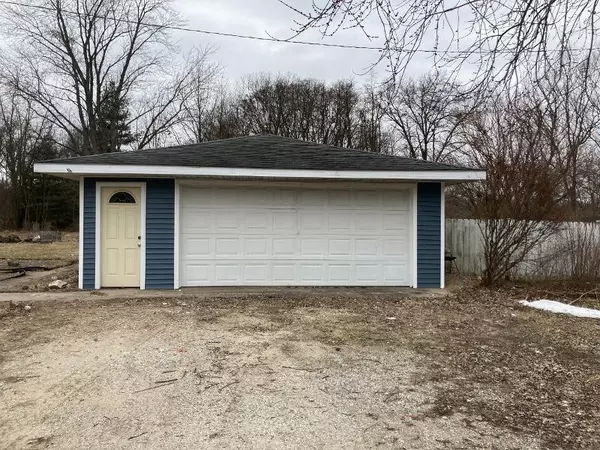 Knox, IN 46534,175 S 700