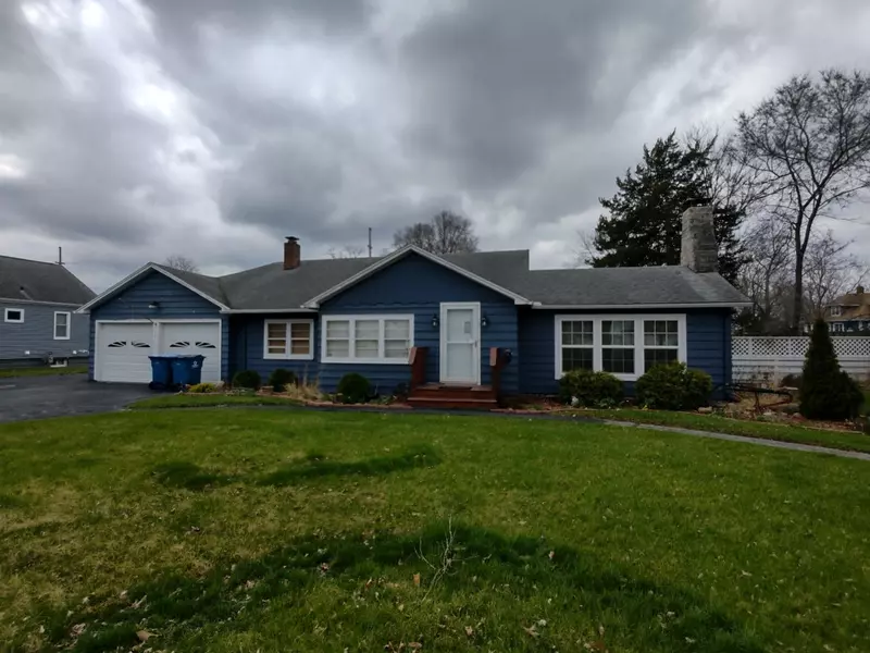 711 S Pearl ST, Knox, IN 46534