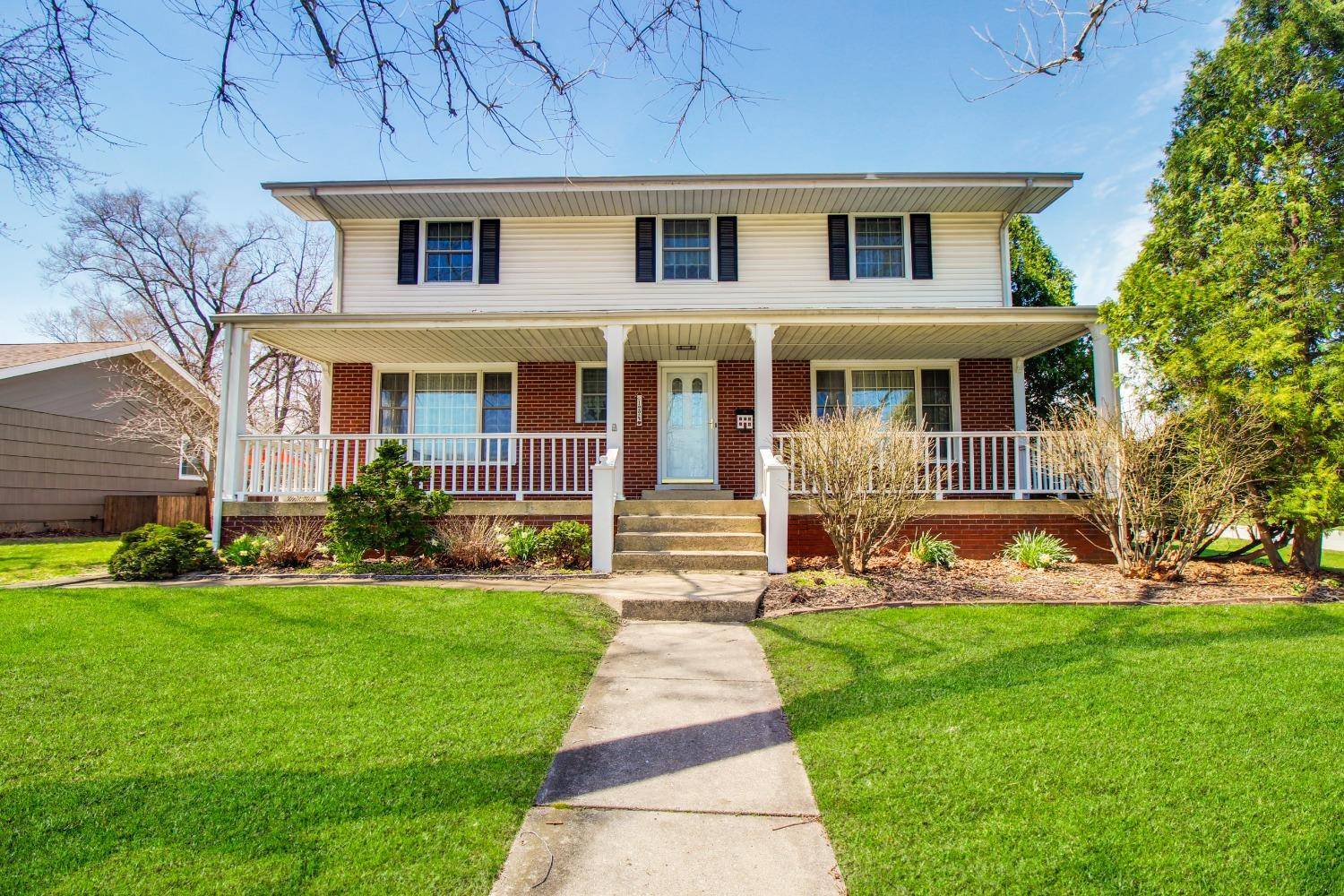 1224 N Lafayette ST, Griffith, IN 46319