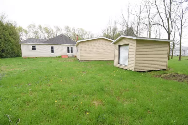 Medaryville, IN 47957,320 W West ST