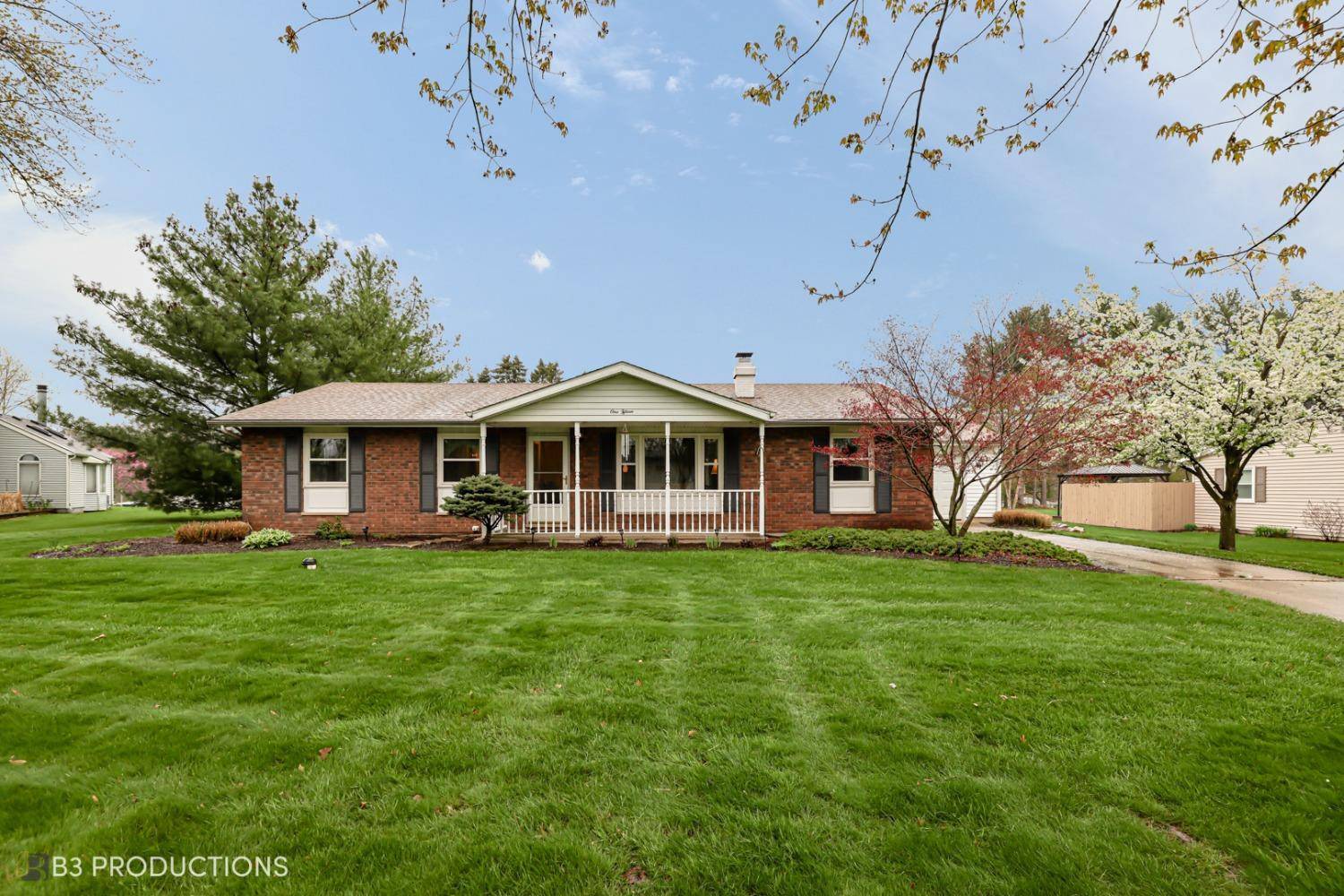 Valparaiso, IN 46383,115 Woodview DR