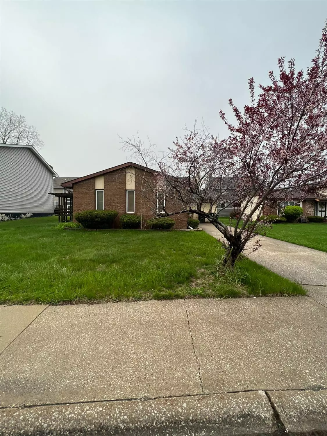 East Chicago, IN 46312,2105 Jeorse CIR