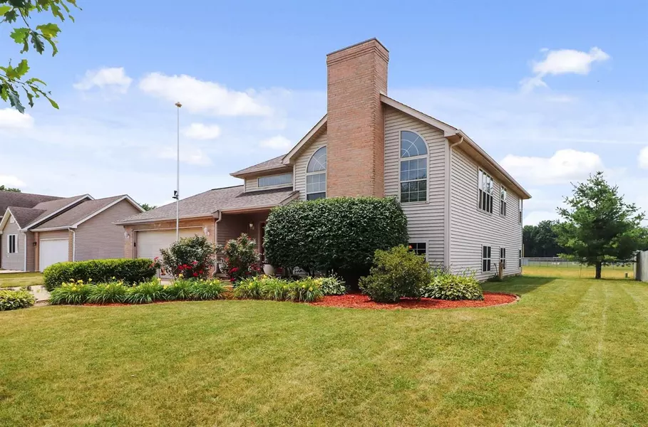 716 Kathleen ST, Kouts, IN 46347