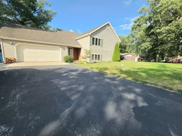 Lake Village, IN 46349,3316 W 932