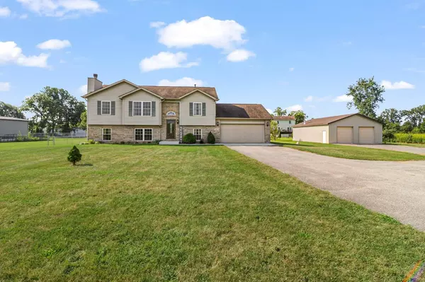 718 W 600, Hobart, IN 46342