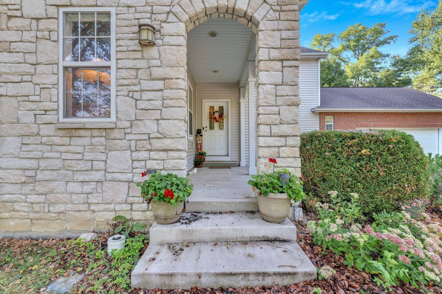 Valparaiso, IN 46385,1801 Old Oak DR