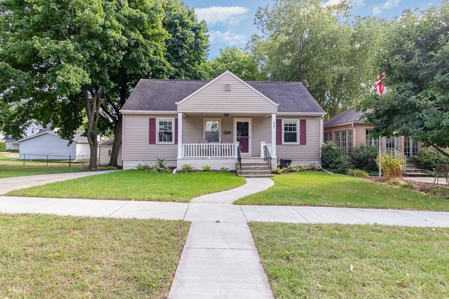 Valparaiso, IN 46385,457 Grove AVE