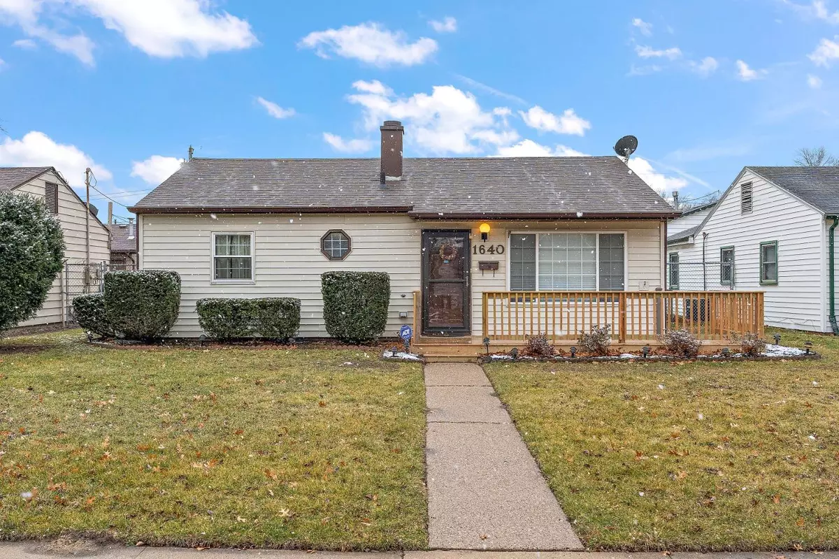 Hammond, IN 46324,1640 173rd PL
