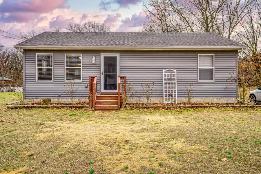 1377 W 985, Lake Village, IN 46349