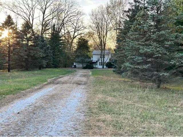 5584 N US Highway 41, Lake Village, IN 46349