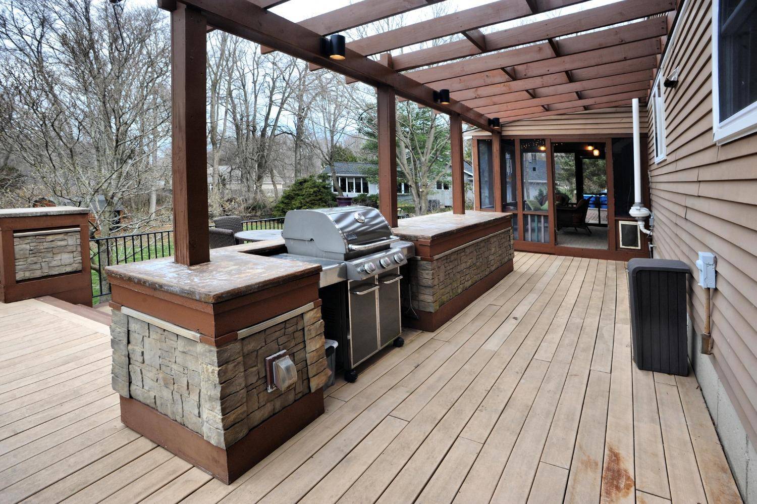Valparaiso, IN 46385,636 Deer Meadow TRL