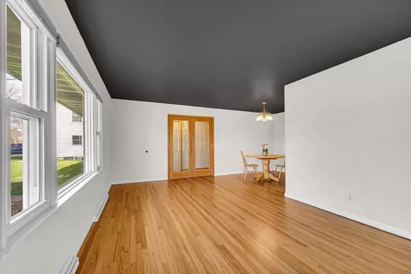 Valparaiso, IN 46383,2202 Berkley DR