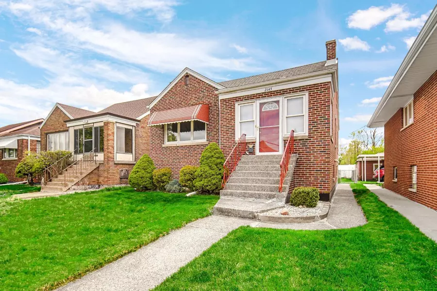 2145 Wespark AVE, Whiting, IN 46394