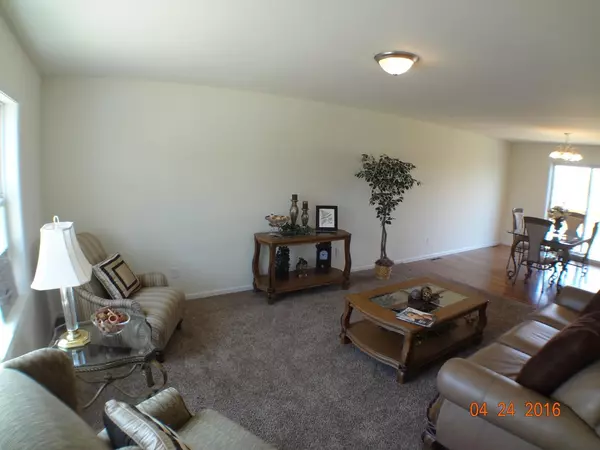 Merrillville, IN 46410,8548 Florida ST