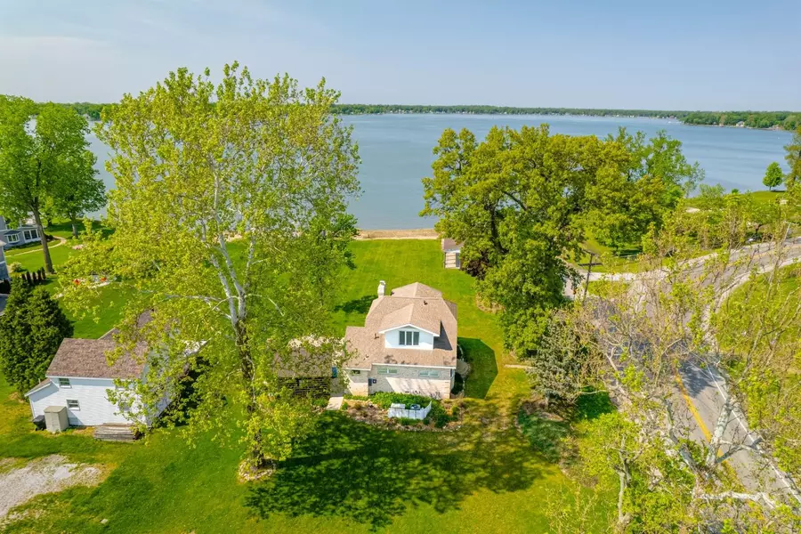 5991 S State Road 10, Knox, IN 46534