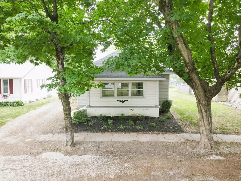 311 S Main ST, Idaville, IN 47950