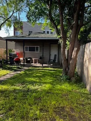 East Chicago, IN 46312,1504 E Columbus DR