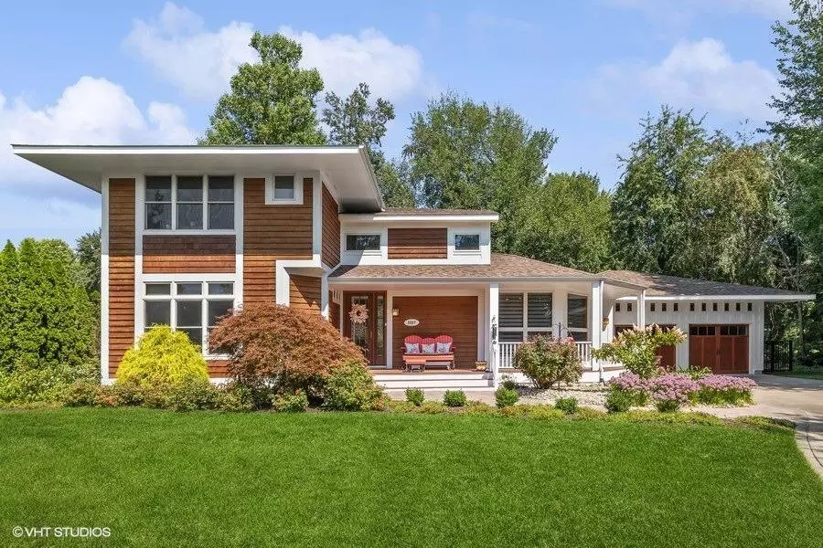 2227 Brook Hollow CT, Long Beach, IN 46360