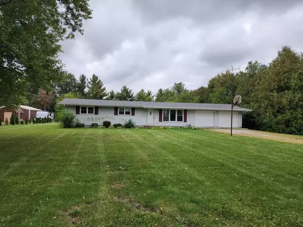 229 W Wood RD,  Rensselaer,  IN 47978