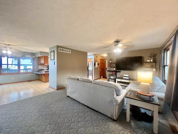 Star City, IN 46985,6144 S State Road 119